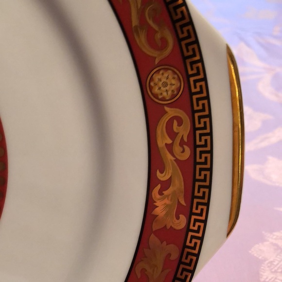 🏺🏺🏺VERSACE COPY OF THE GREEK KEY CAKE PLATE GOLD AND MAROON IN COLOR🏺🏺🏺 - Picture 6 of 7